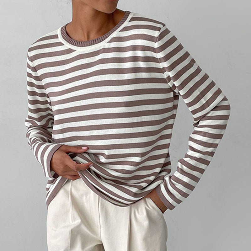 Clara | Zeitloser und schicker Strickpullover mit maritimen Streifen 1