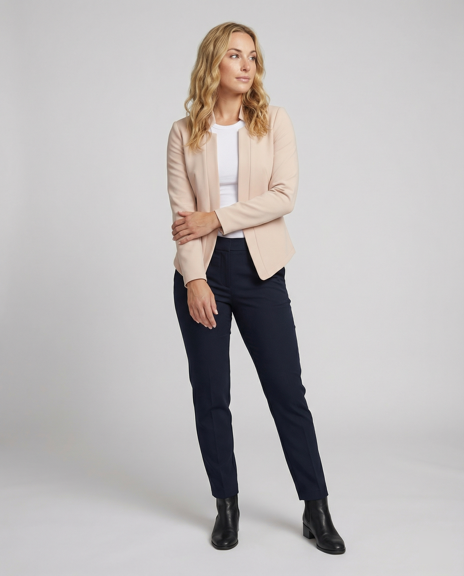 Elara | Eleganter, Bequemer &amp; Vielseitiger Damen-Blazer 1