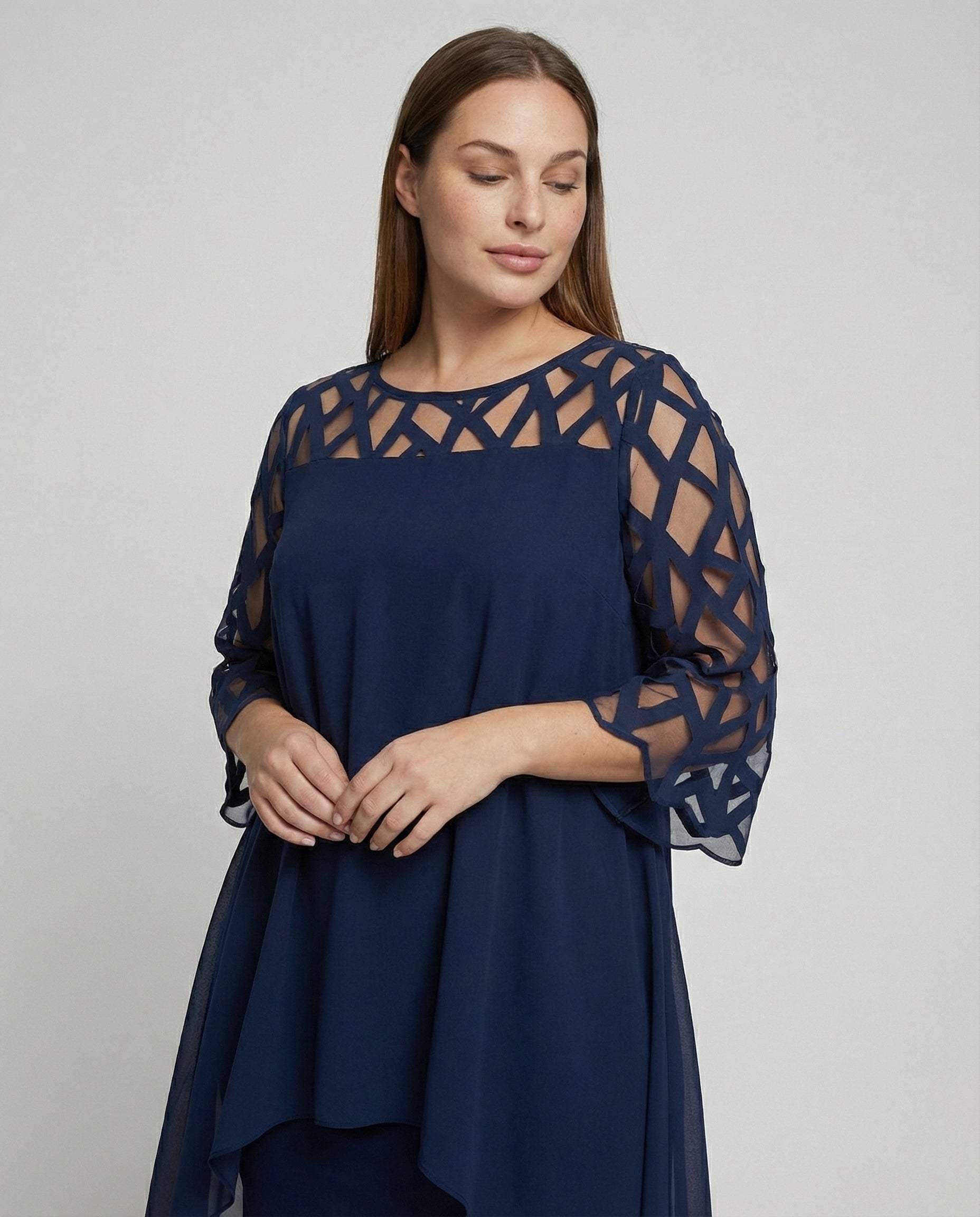 Elysia | Elegantes, Bequemes &amp; Vielseitiges Übergrößen Midi-Kleid 1