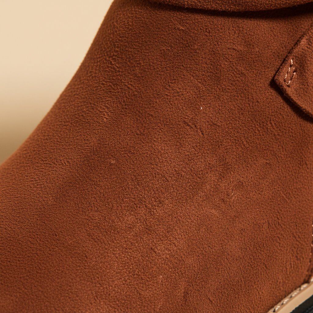 Emma | Schicke und bequeme Wildlederstiefel mit Schleife 7