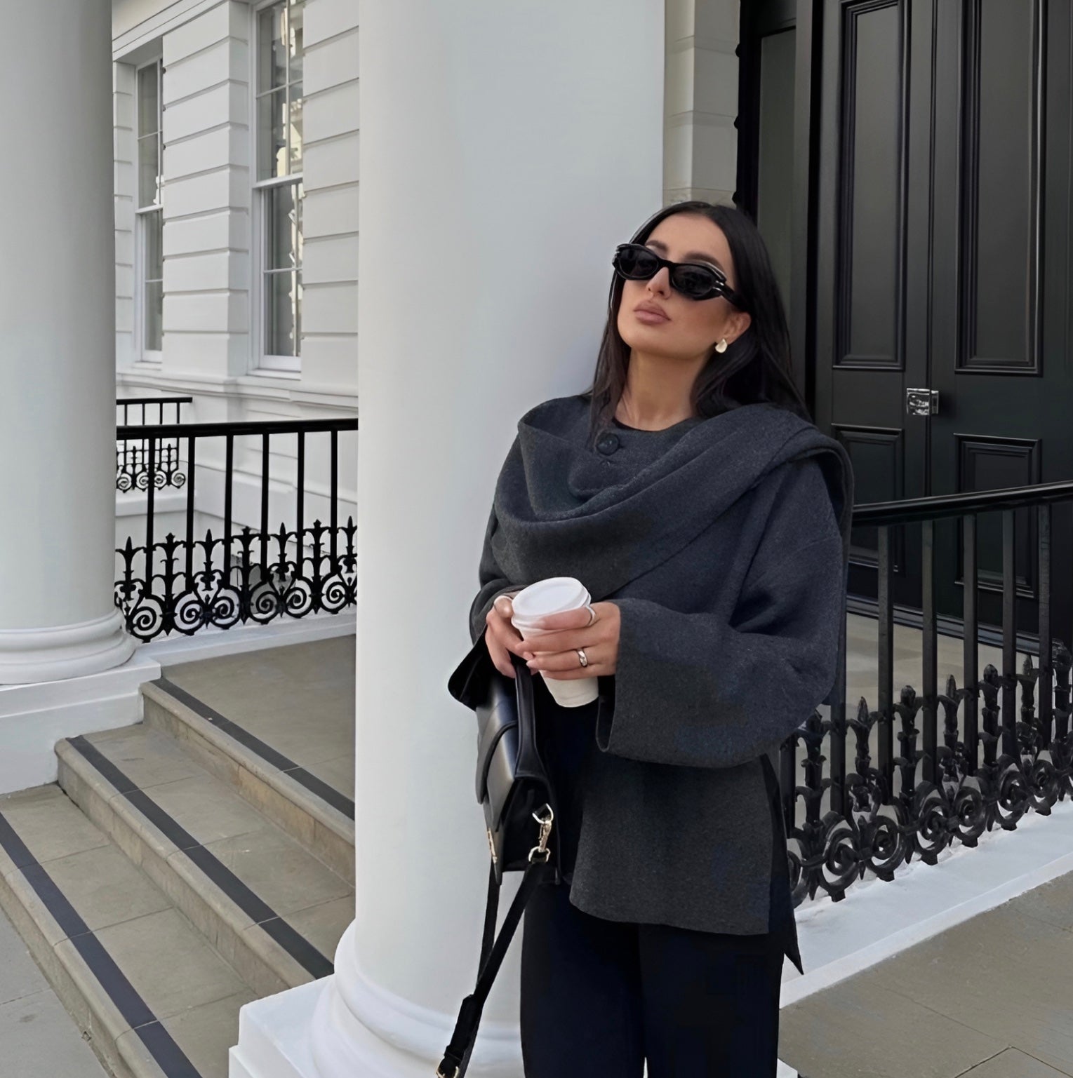 Heidi-Modus | Eleganter, Asymmetrischer Cape Mantel für Übergangszeiten 1