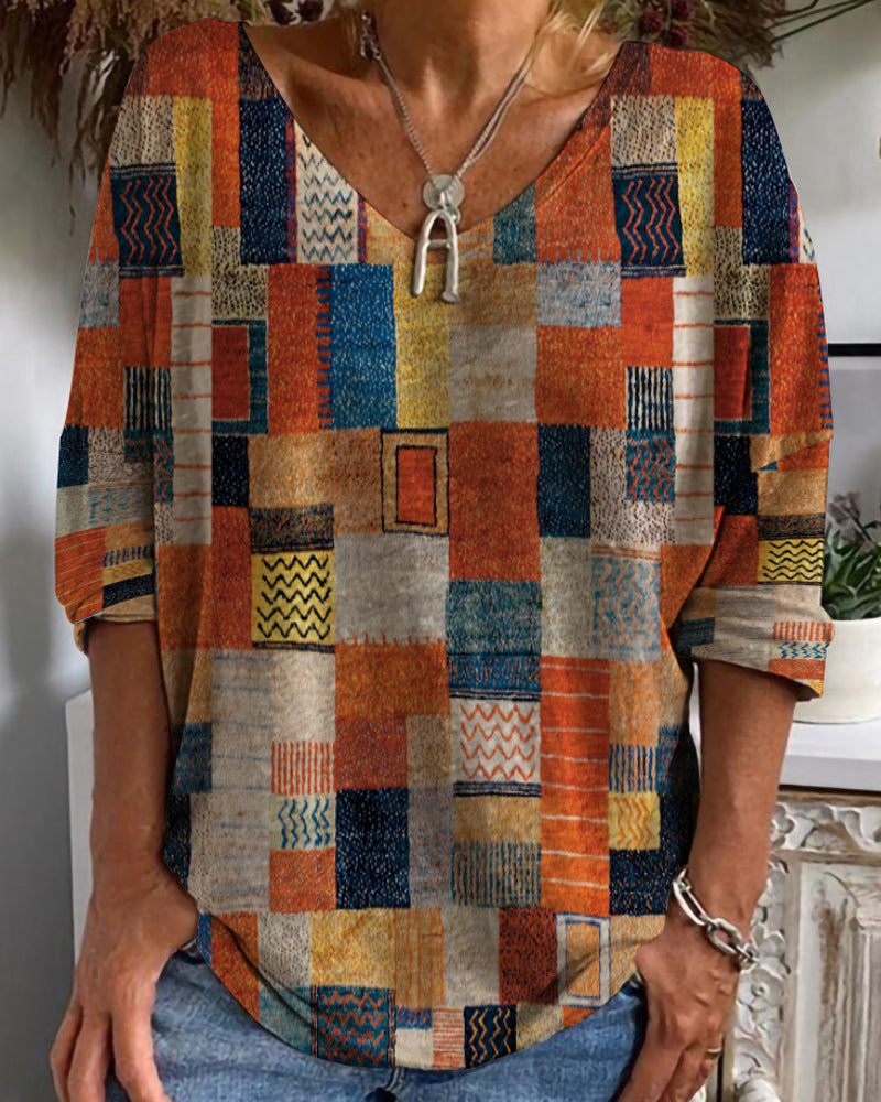 Imogen | Bequeme, Farbige Damenbluse im Patchwork-Design mit V-Ausschnitt und 3/4-Ärmeln 0