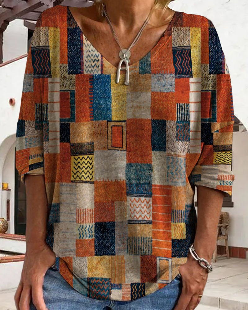 Imogen | Bequeme, Farbige Damenbluse im Patchwork-Design mit V-Ausschnitt und 3/4-Ärmeln 1