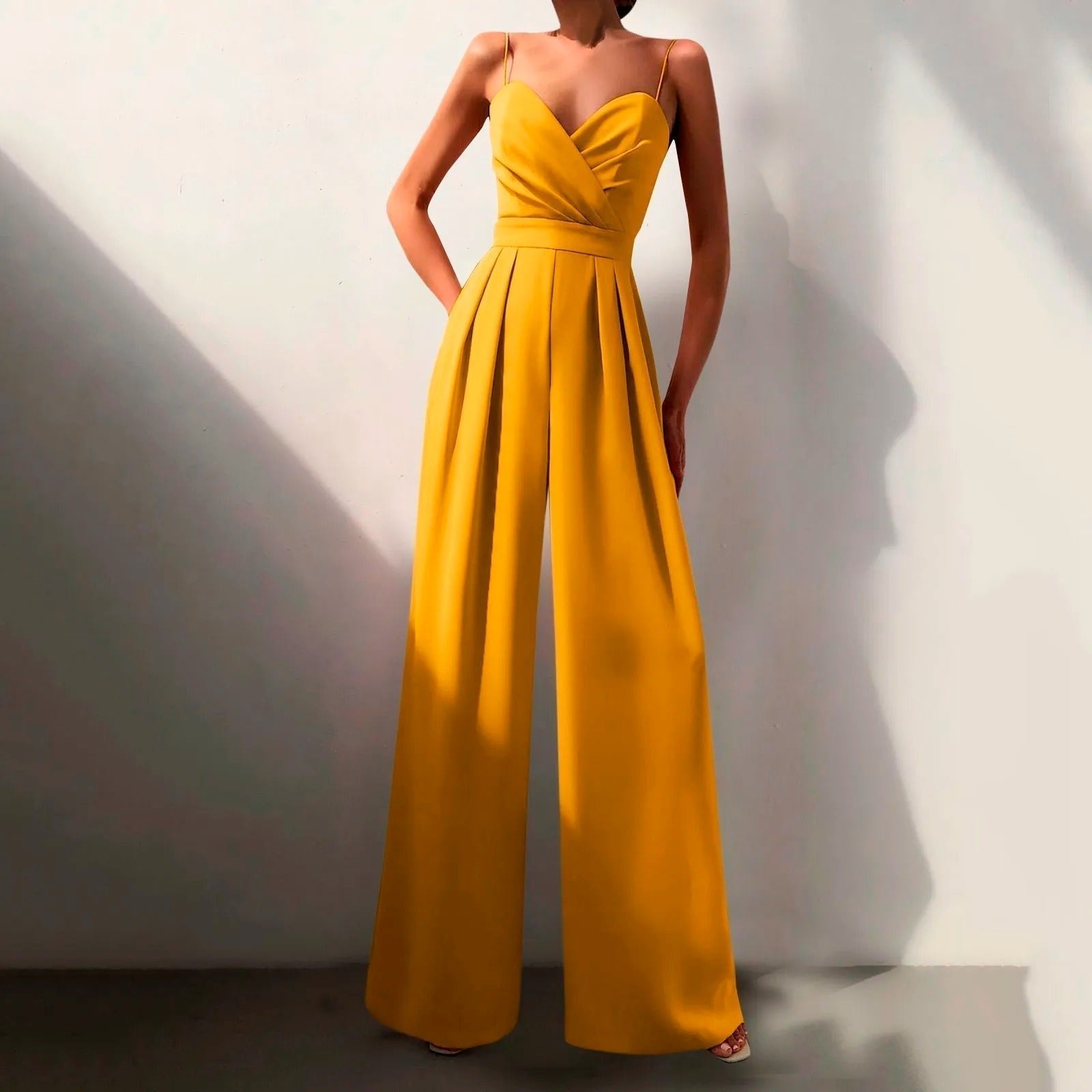 Isabella | Eleganter und schicker Jumpsuit mit weitem Bein und Trägern 5