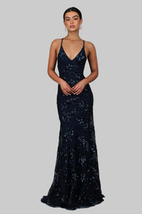 Klaudia | Glamouröses und modernes Maxikleid mit funkelnden Pailletten