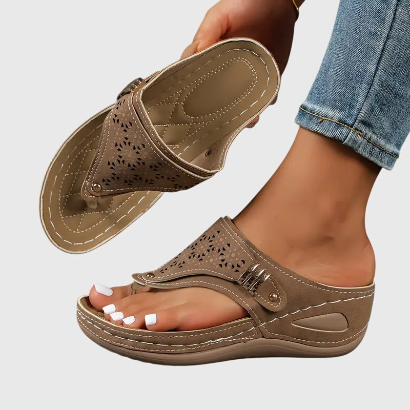 Kaya | Ergonomische Sandalen Damen – Bequem, Stützend & Ideal für Sommerschuhe 1