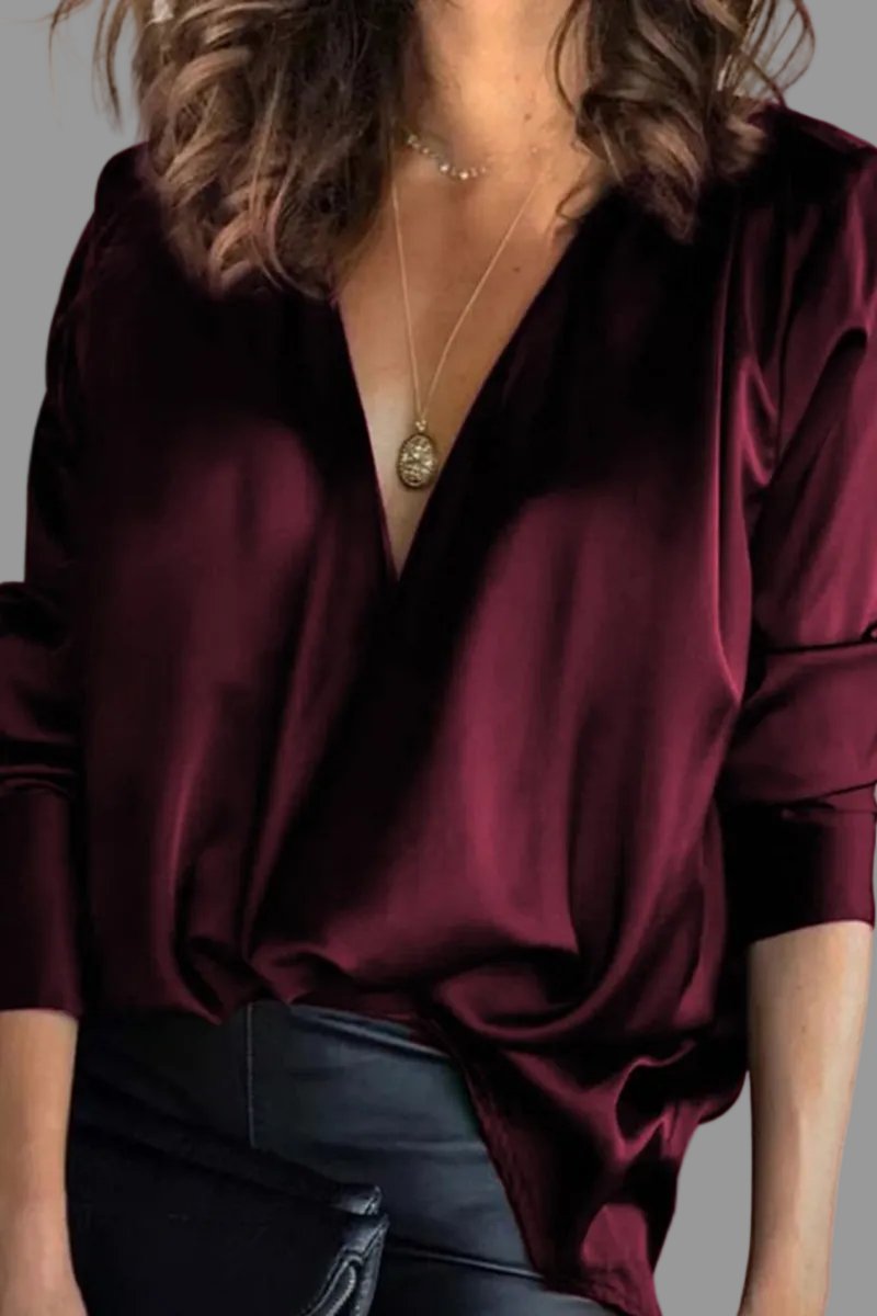 Laura | Bequeme und weiche Satinbluse mit fließendem Drapé 1