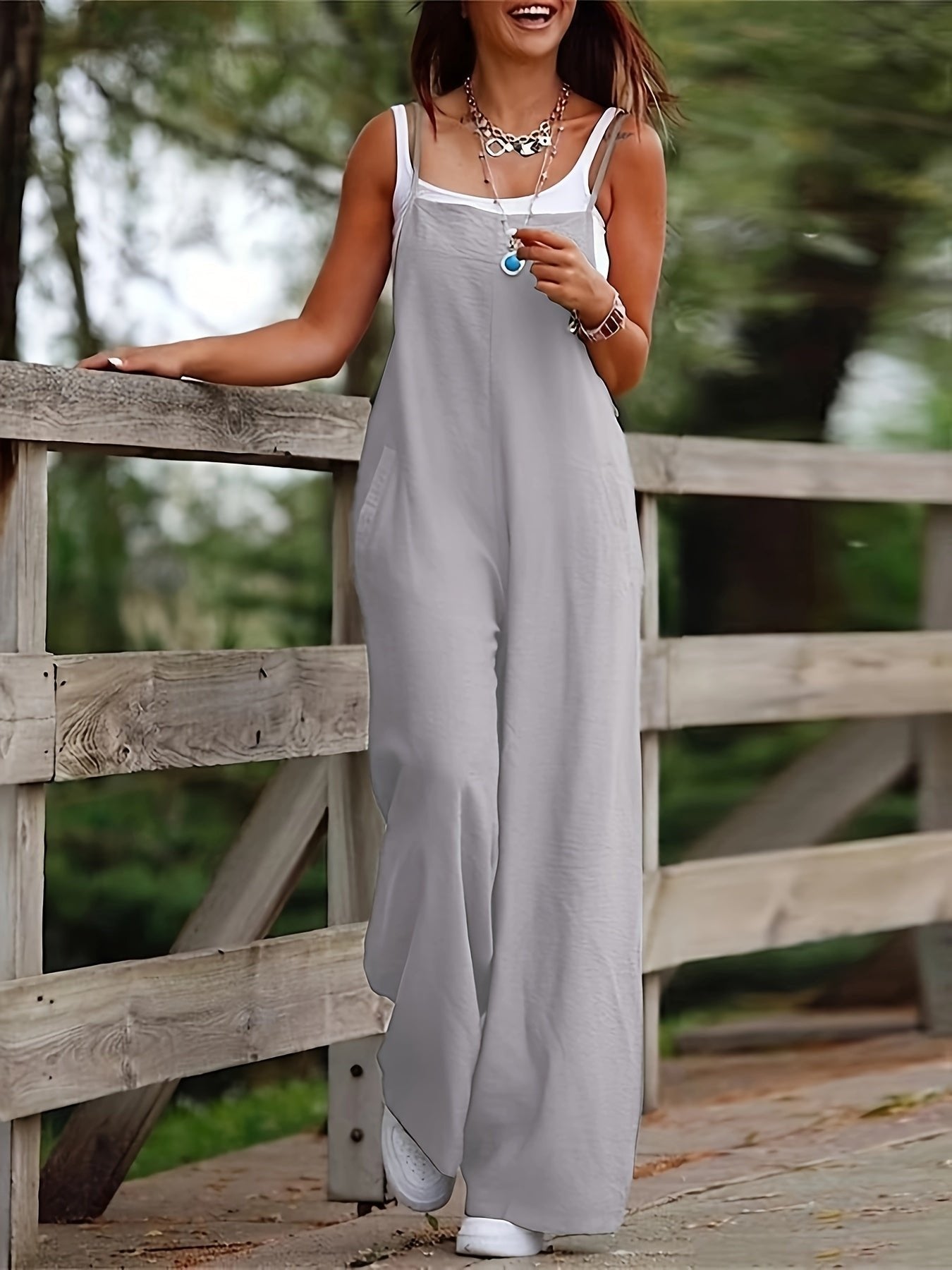 Lily | Bequemer und luftiger Latz-Overall aus Leinen 5