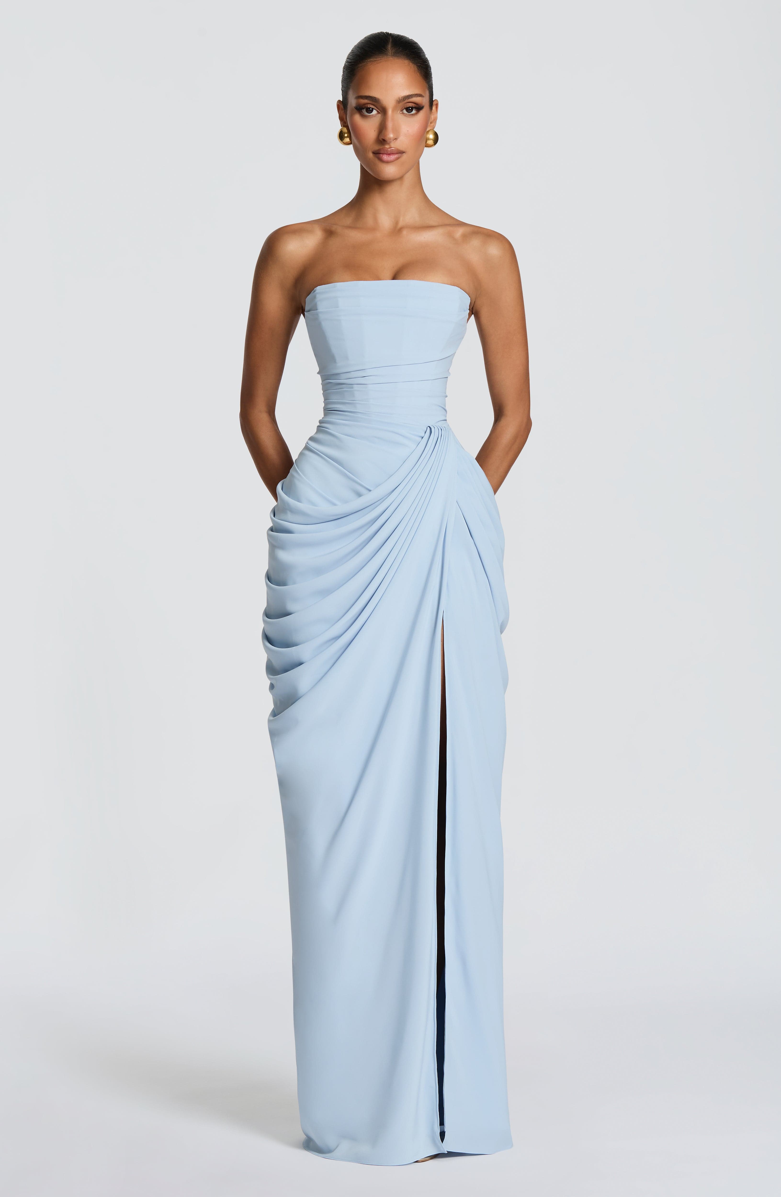 Liora | Elegantes, Trägerloses Maxikleid – Asymmetrisches Design für Sommer & Lange Kleider Damen 6