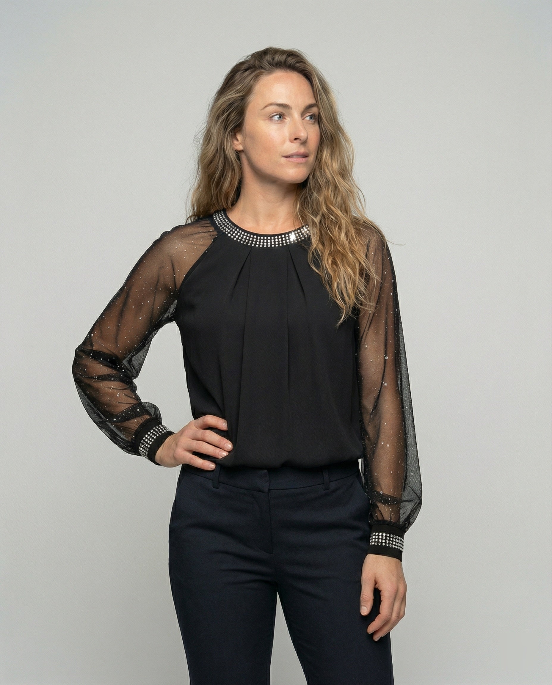 Luna Glam | Festliches Pailletten Top für Damen mit Transparenten Ärmeln 1