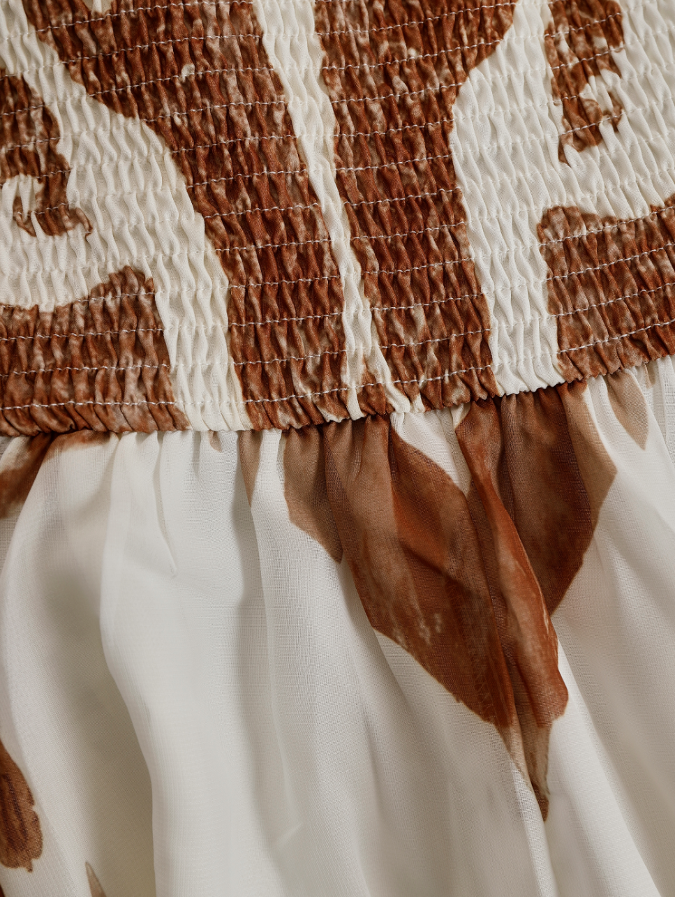 Mira | Luftiges Damen Maxikleid – Elegantes, Braunes Paisley-Design für den Sommer 7