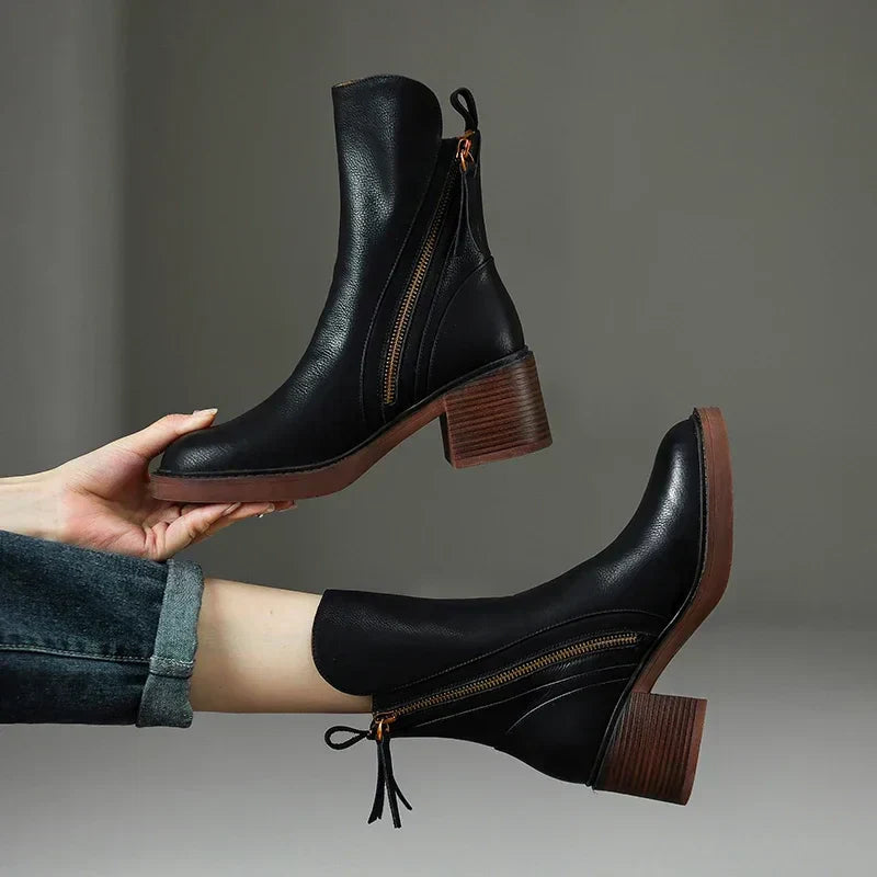 Seraphina | Trendige und elegante Stiefeletten 0