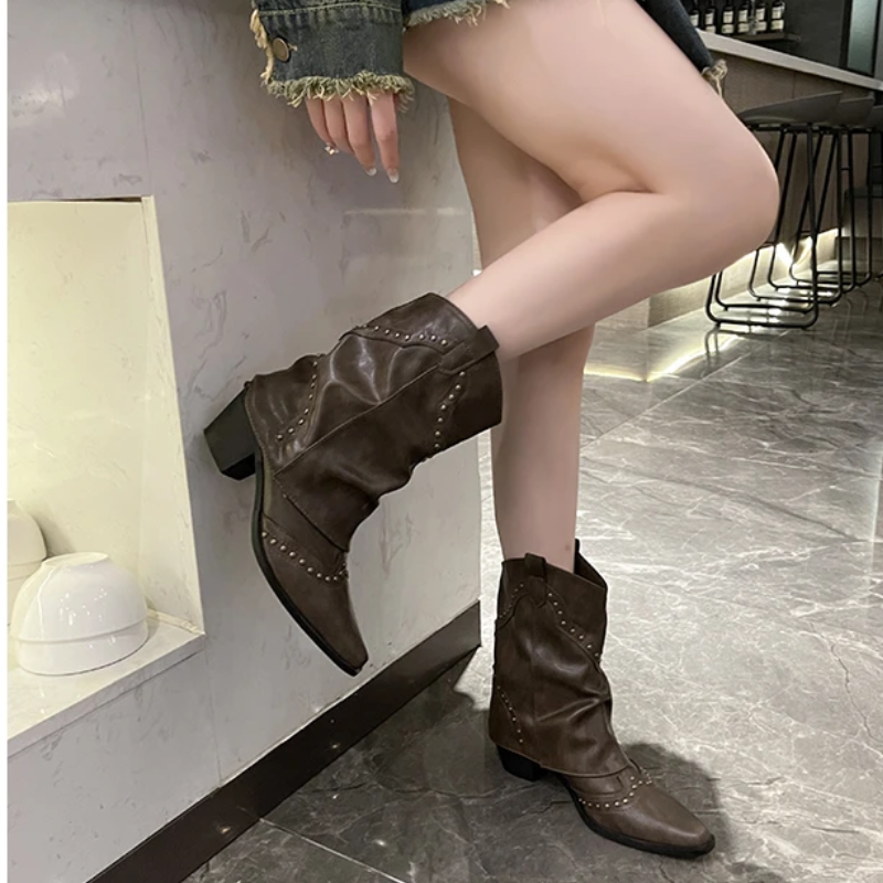 Sierra™ | Westernstiefel Nietenbesetzt Mid-Heel Damenstil 2