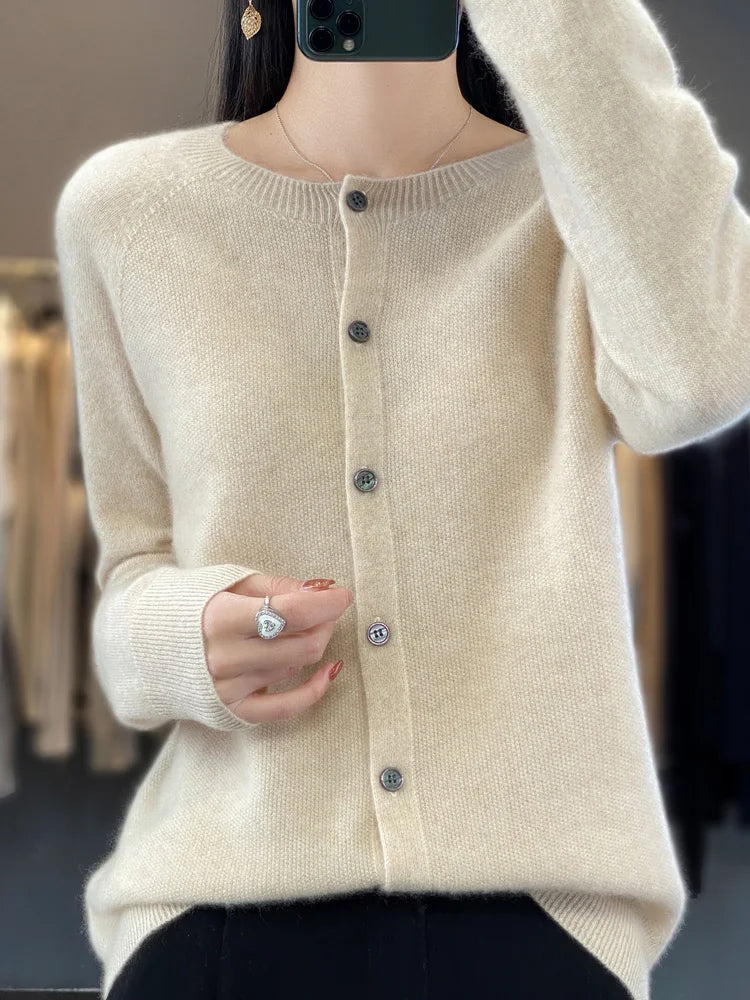 Vela | Cardigan Sweater Buttoned Elegant Relaxed Fit for Women 2