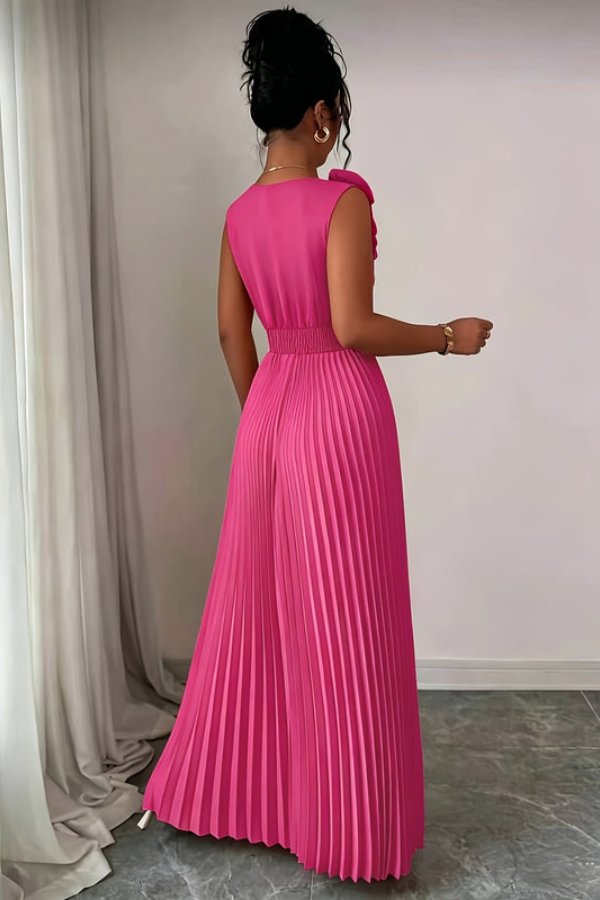 Victoria | Künstlerisch verziertes, plissiertes Abendkleid mit floralen Applikationen 6