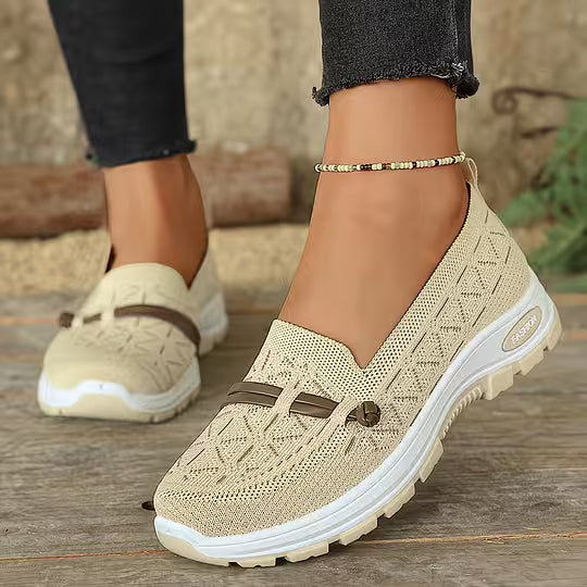 Xylah | Atmungsaktive Slip-on Wanderschuhe Damen – Bequem & Vielseitig für Jeden Tag 1