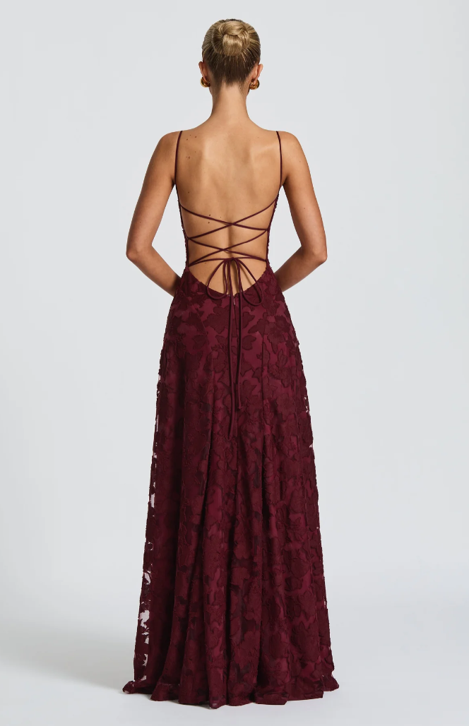 Zelira | Elegantes Maxikleid Festlich mit Spitzen-Details 2