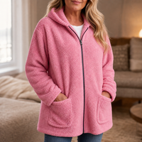 Emma | Kuschelige und moderne Oversize Kapuzenjacke mit Reißverschluss