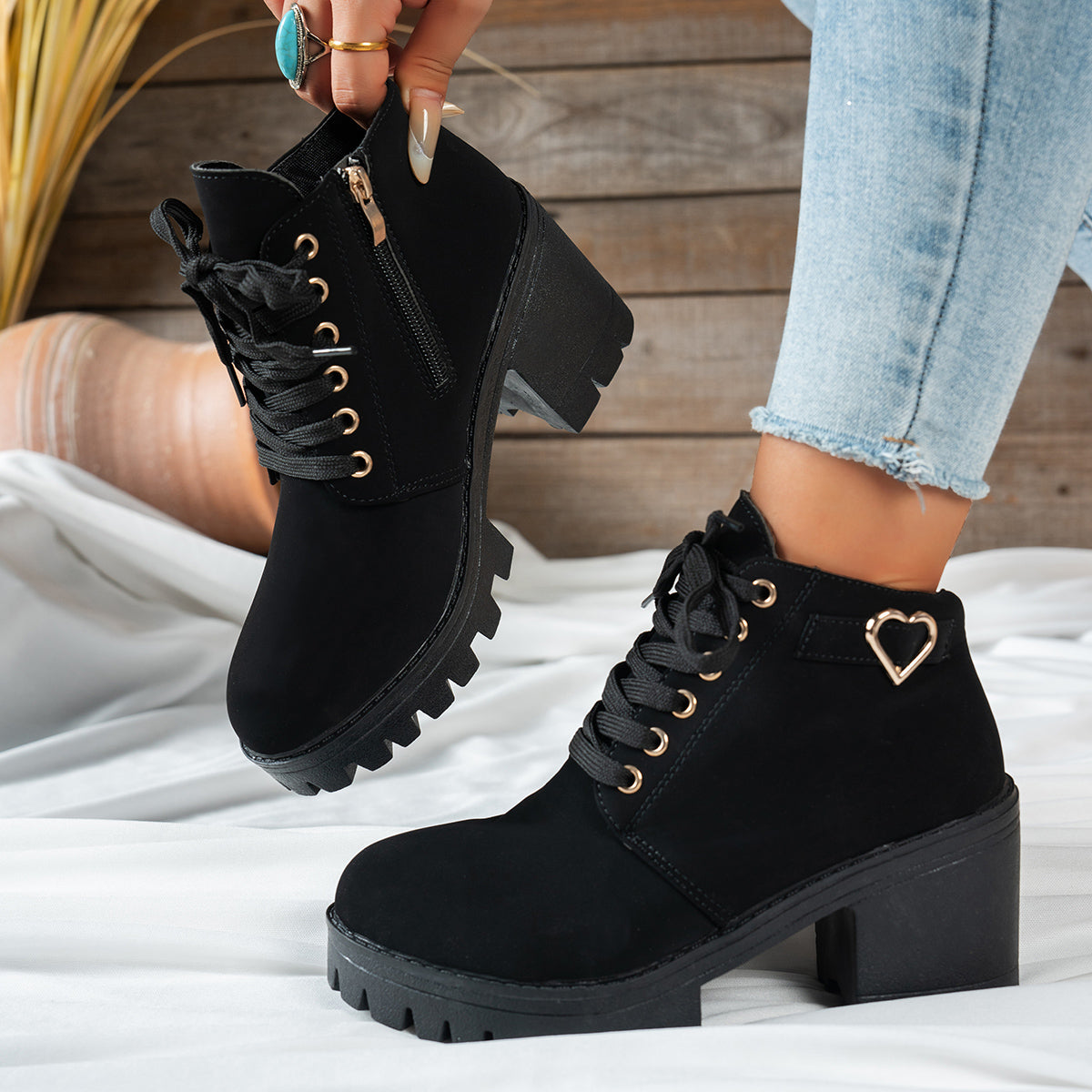 Nadine | Trendige Schnürstiefeletten mit Blockabsatz