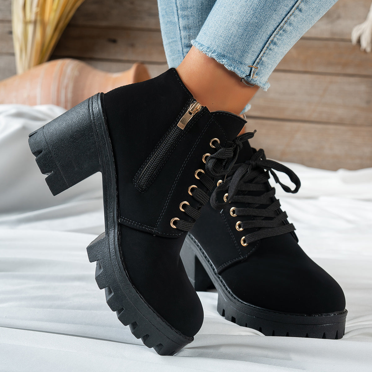 Nadine | Trendige Schnürstiefeletten mit Blockabsatz