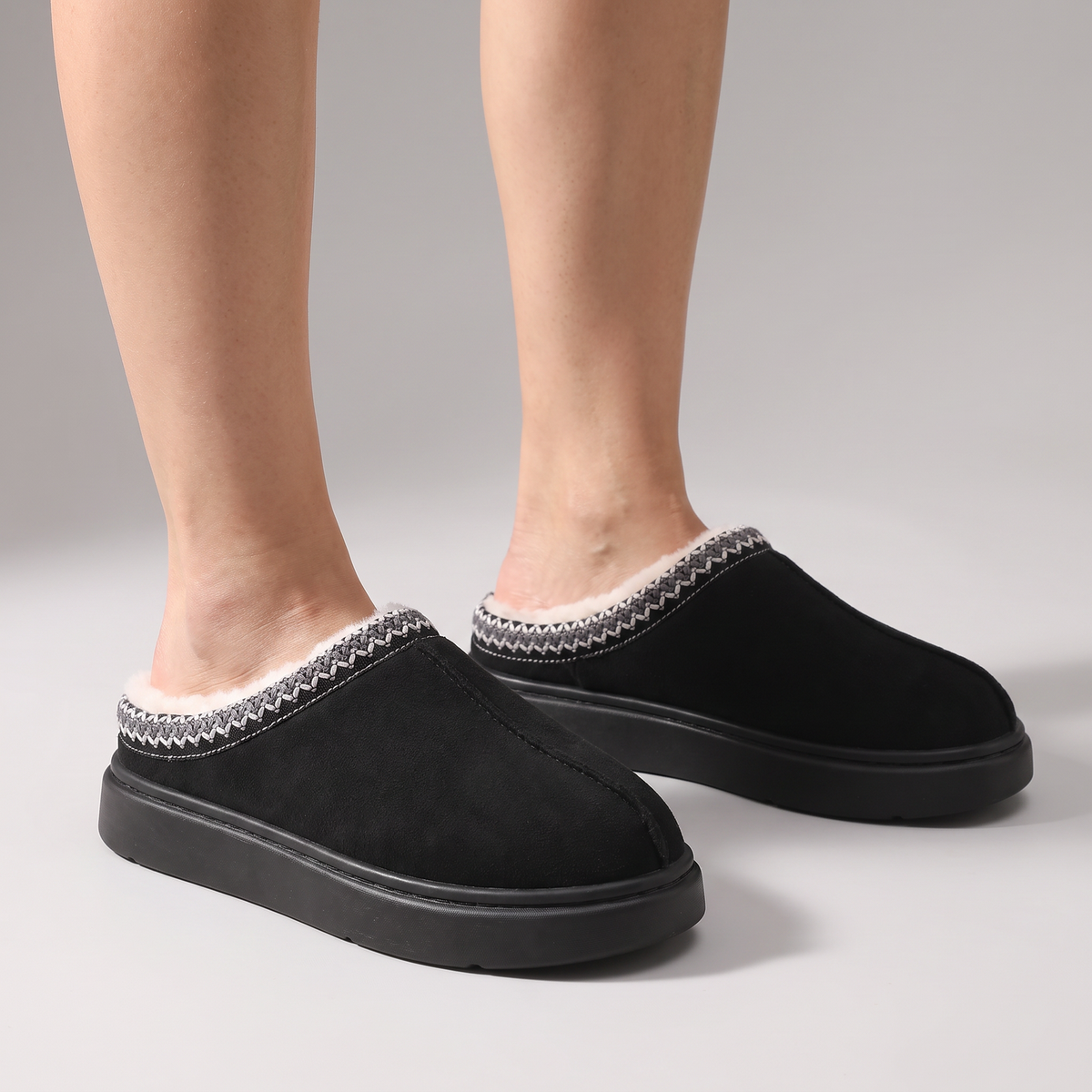 Snug | Winter Slippers – Cozy Closed-Toe Design
