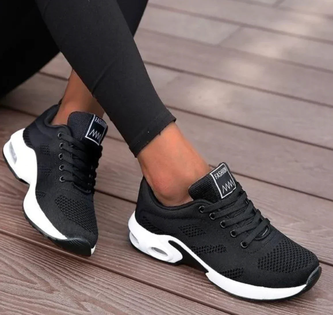 Mila | Stützende und strapazierfähige orthopädische Sneaker