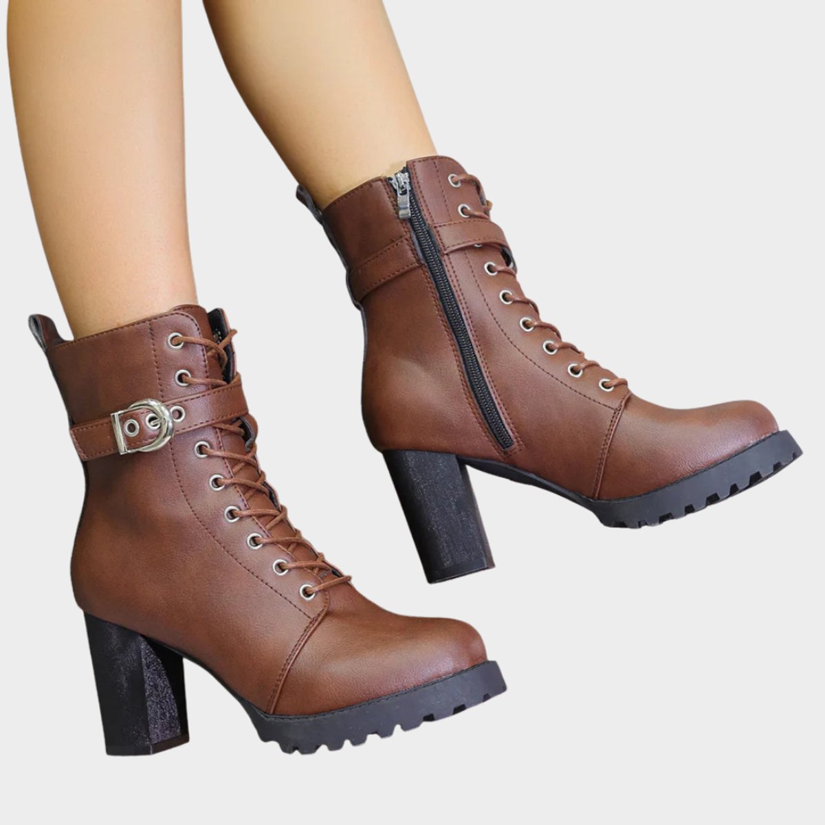 Madison | Markante Combat Stiefeletten mit Blockabsatz und Schnallenriemen