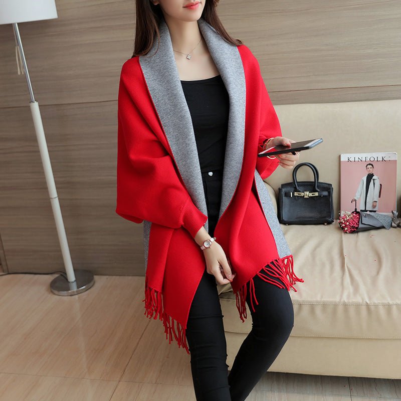 WW | Elegant Scarf with Fringe and Contrasting Colors