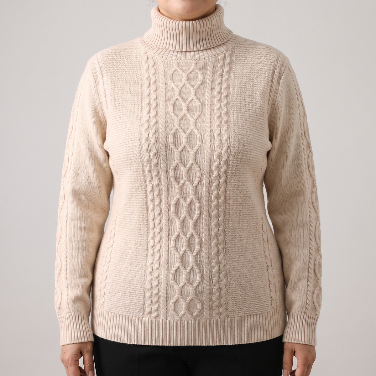 FLUFFONIA | Turtleneck – Kuscheliges Strickoberteil für Damen
