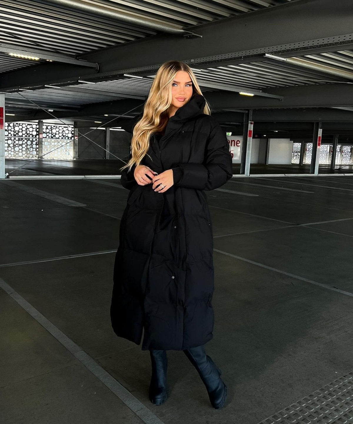 Velora | Long Puffer Jacket – Quilted Winter Coat for Women
