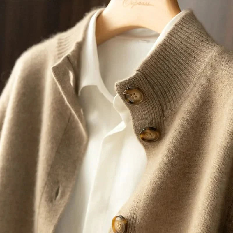 Arlina | Merino Cardigan – Elegante Layering-Option für Damen