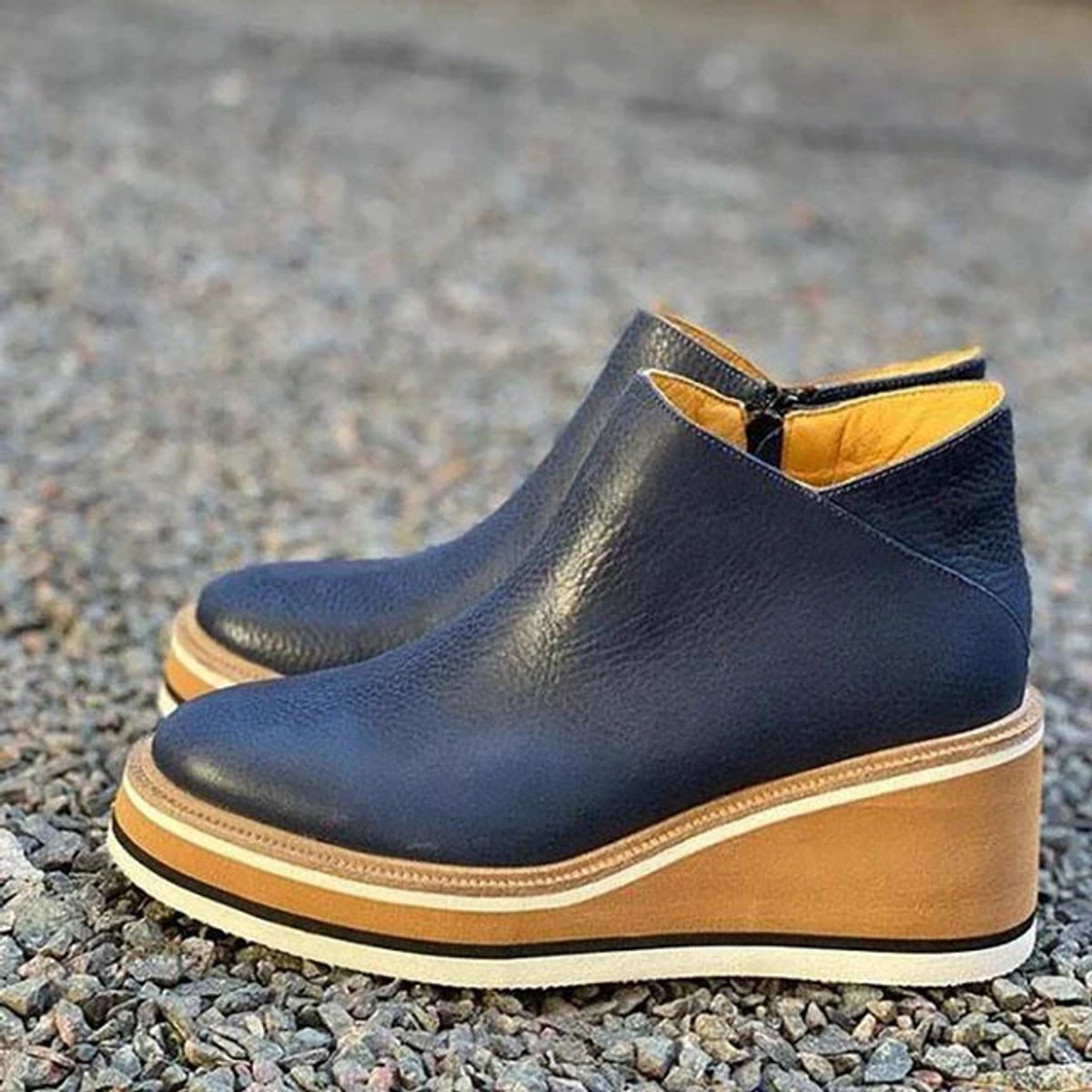 Eleanor | Retro Keilabsatz Stiefeletten mit Plateausohle