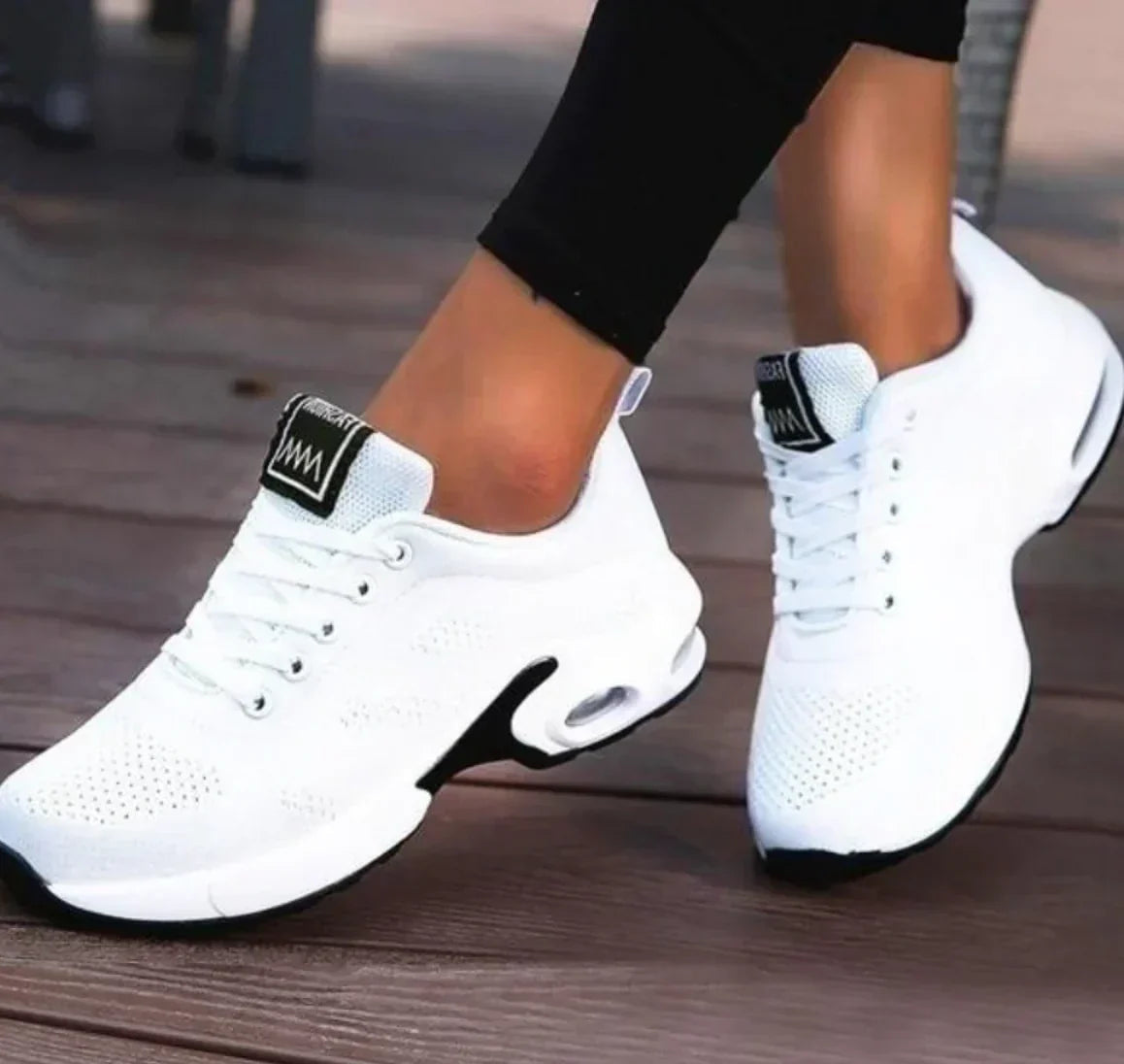 Mila | Stützende und strapazierfähige orthopädische Sneaker