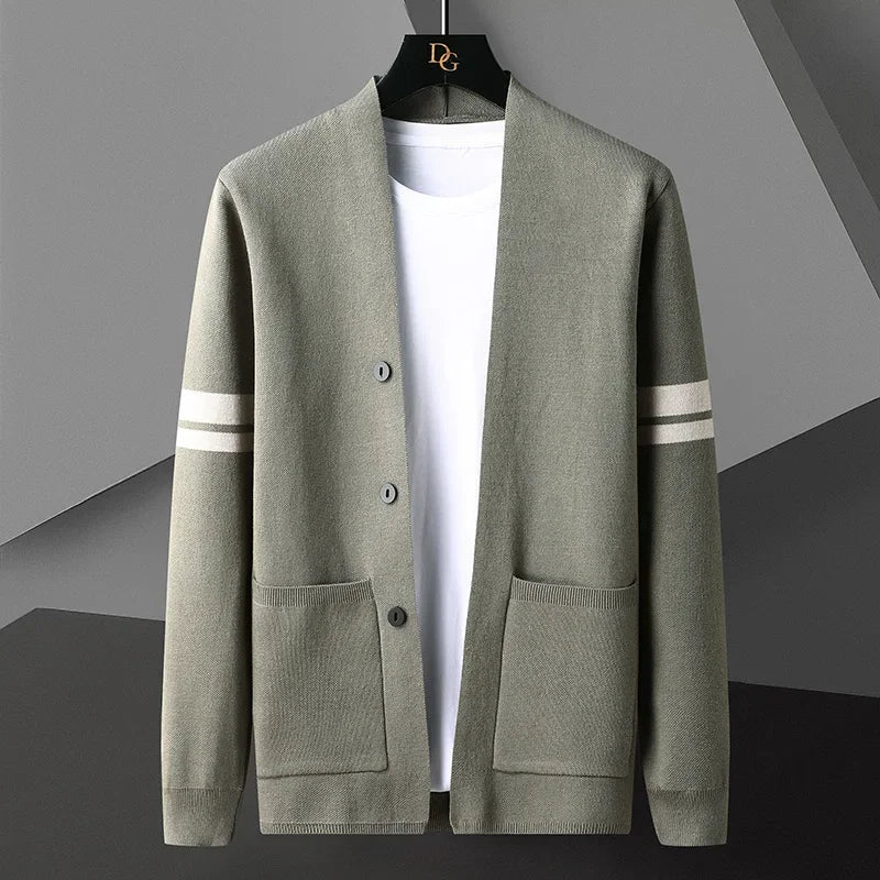Weisz | Stilvolle Herren-Strickjacke mit Knopfverschluss